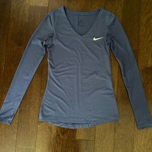 WOMENS SMALL DRI-FIT NIKE TOP